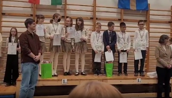 Díjak tanároknak, diákoknak 